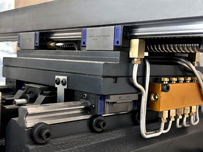 YORNEW VMC300五軸機(jī)床